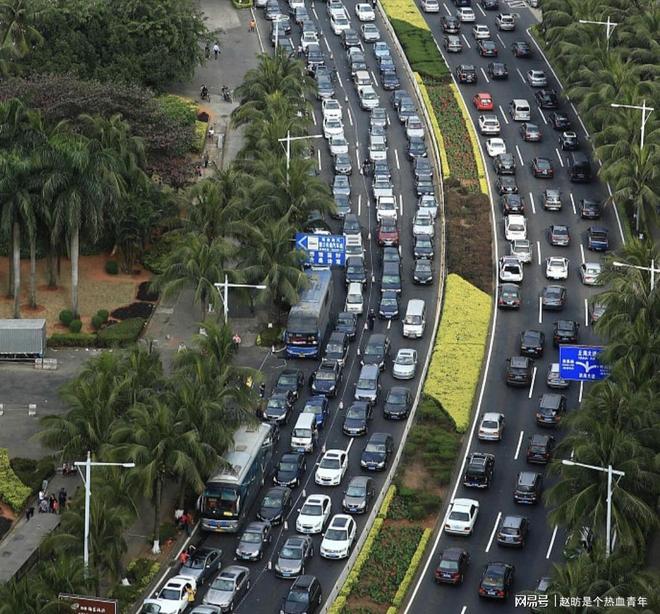 人撤离成潮压垮他们的不是物价而是生活现实AG真人百家家乐app三亚不香了？东北(图3)