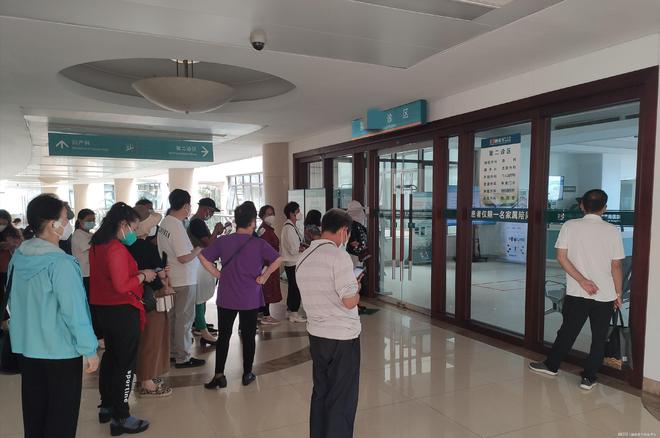 人撤离成潮压垮他们的不是物价而是生活现实AG真人百家家乐app三亚不香了？东北(图16)